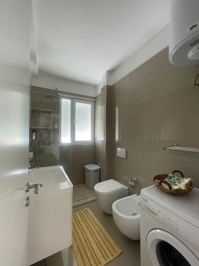 Kraal Apartments Vlore Exterior photo
