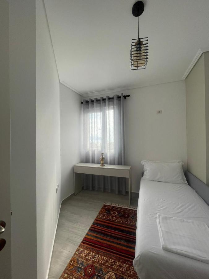 Kraal Apartments Vlore Exterior photo